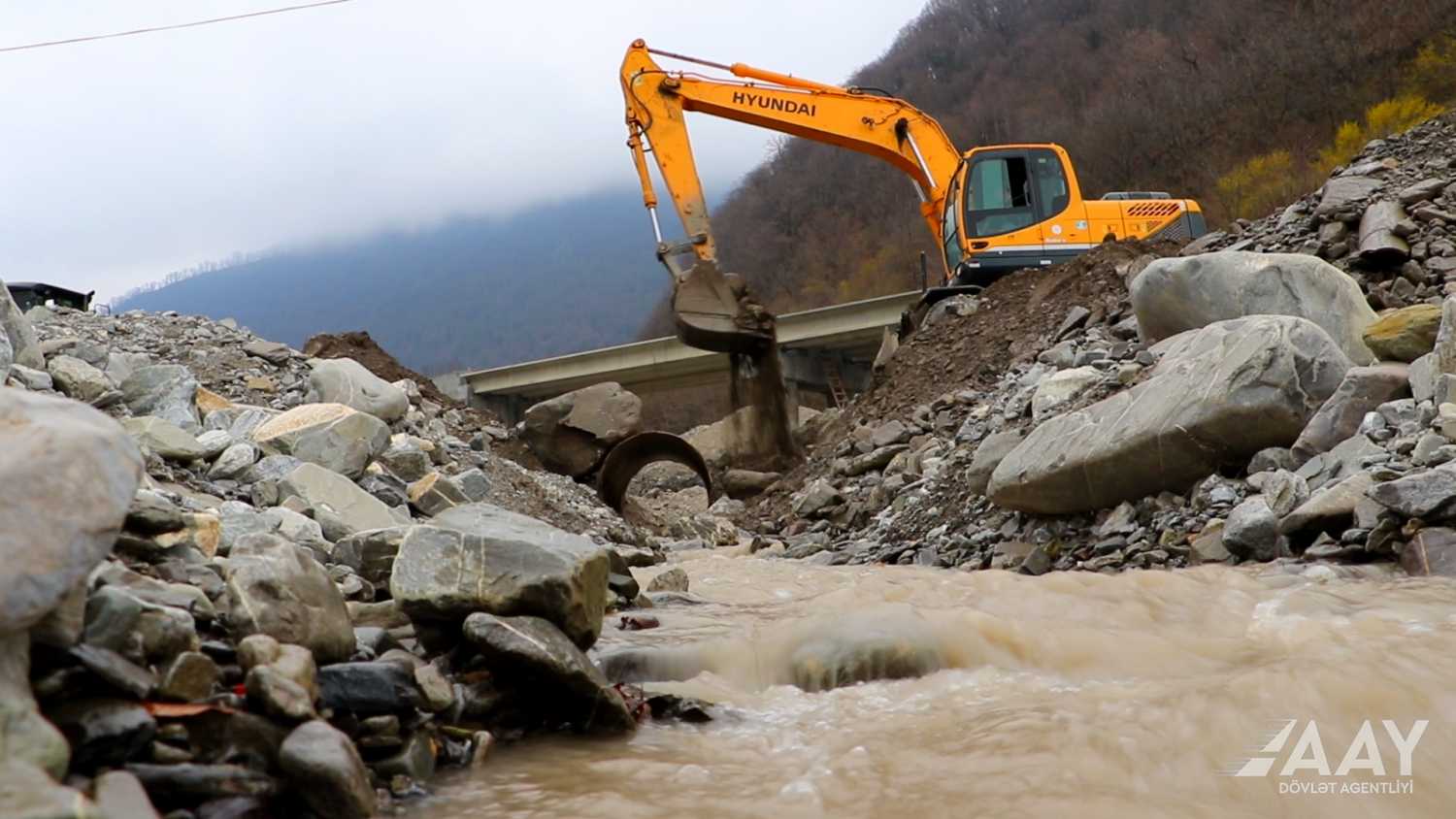 11 Sel suları Astara rayonu ərazisində 2 avtomobil körpüsünə ziyan vurub