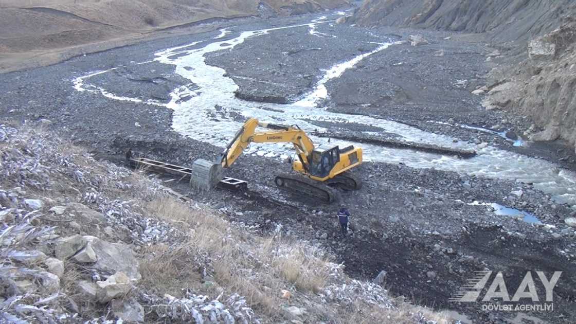 11 Quba-Xınalıq yolunda yeni körpünün inşasına başlanılıb