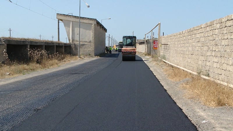 11 Suraxanı rayonunda bir küçə təmir edildi, birində isə təmir davam etdirilir - VİDEO / FOTO